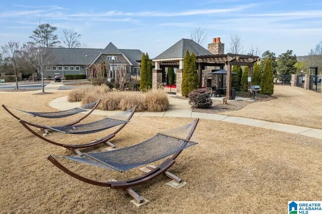 Building Photo - 251 London Pkwy