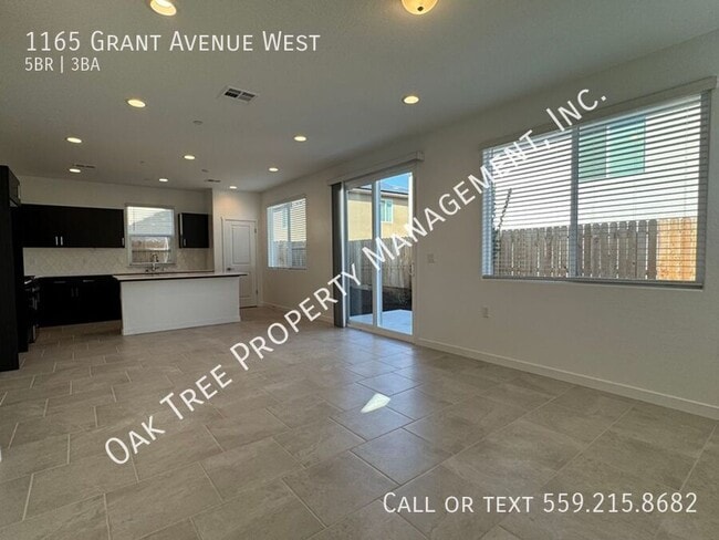 Building Photo - 1165 Grant Ave W