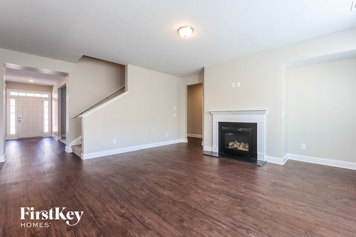 Building Photo - 451 Victoria Heights Dr.