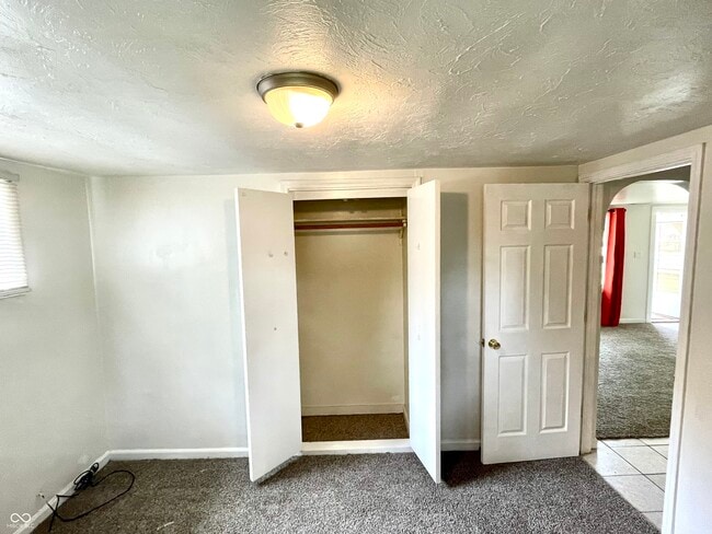 Building Photo - 1704 S Lindell Dr