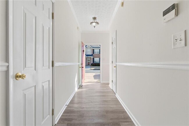 Building Photo - 2913 Greyhawk Ln