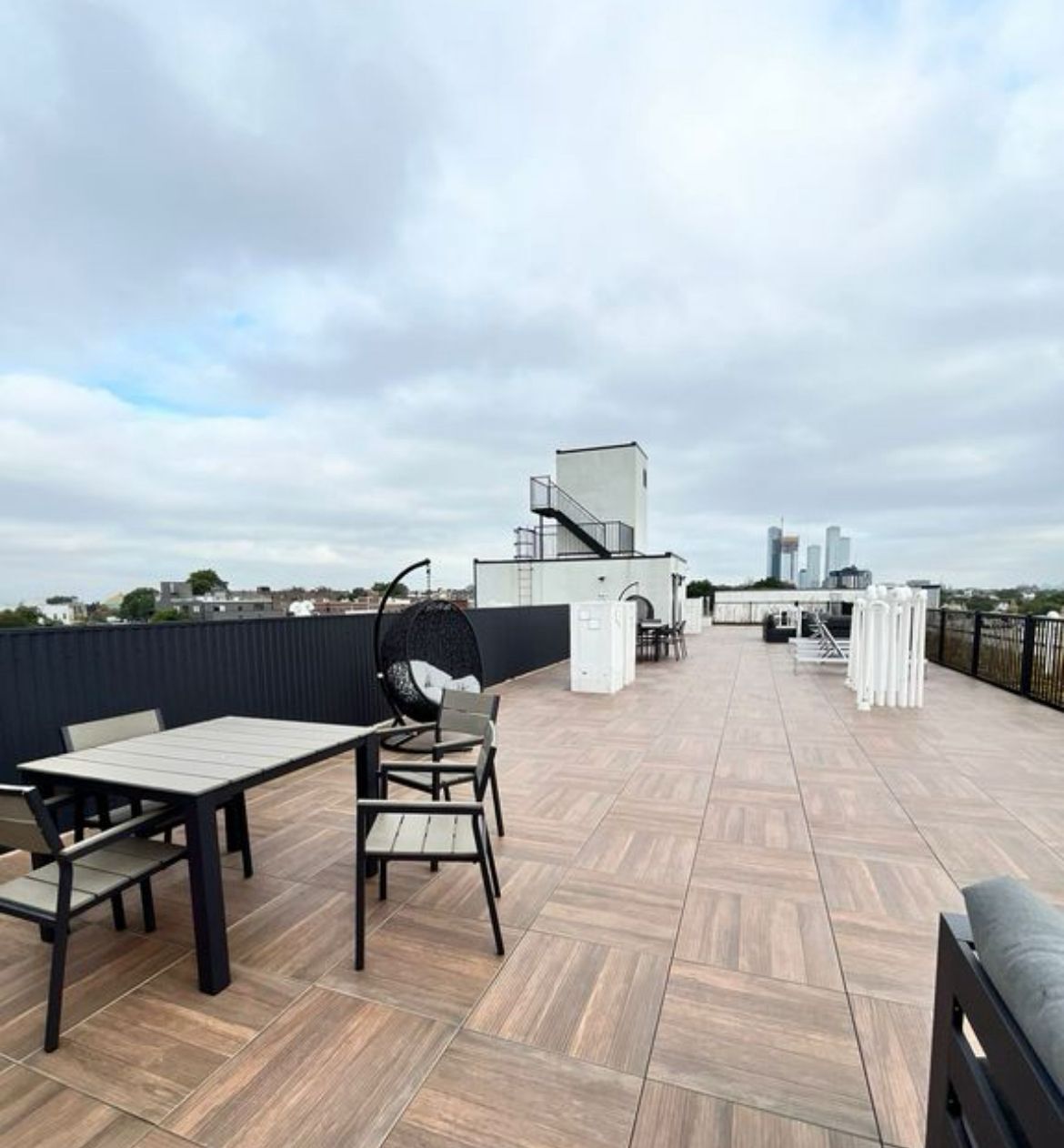 Building Photo - 543 Martin Luther King Jr Dr