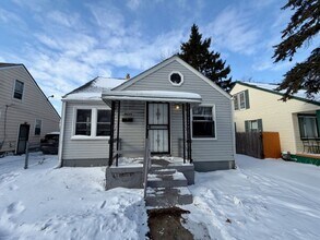 Building Photo - For Lease 3 bedrooms, 1 bath home in a nice area