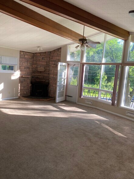 Livingroom - 661 Watervliet Shaker Rd