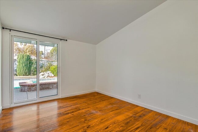 Building Photo - 6513 Corbin Ave