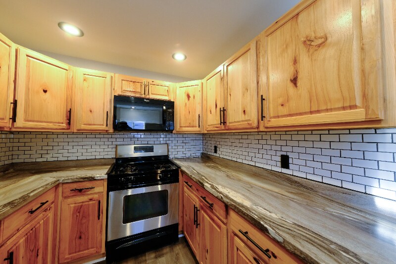 Building Photo - 246 Gorham St