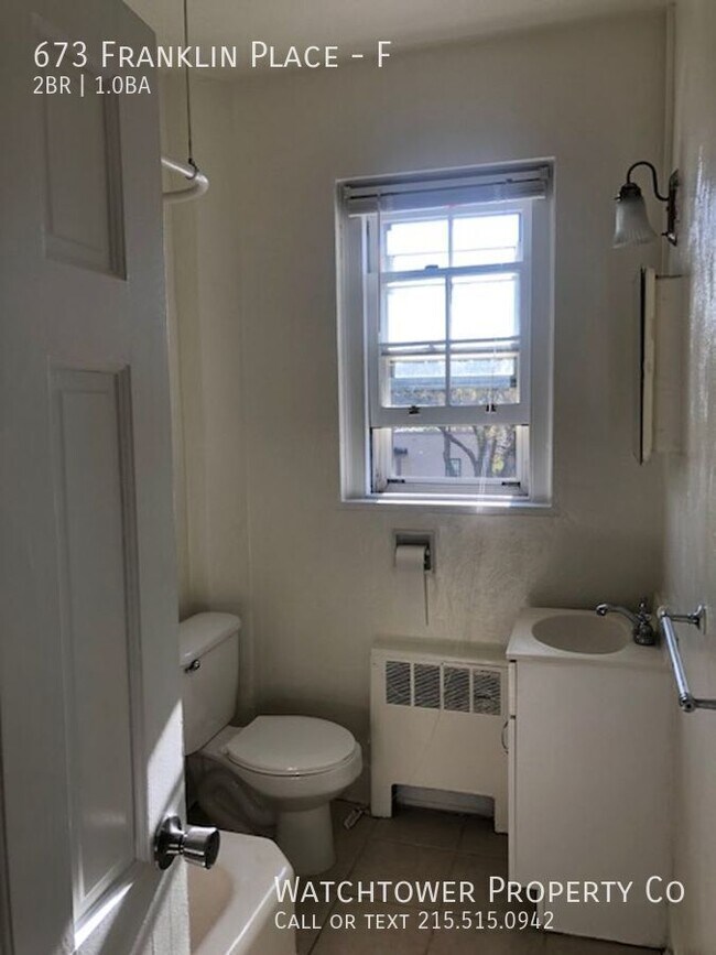 Building Photo - 673 Franklin Pl