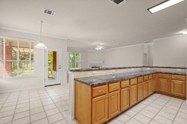 Building Photo - 5219 Moon Shadow Dr