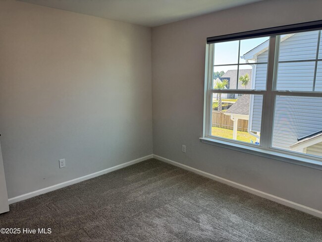 Building Photo - 1022 Terraces Ln