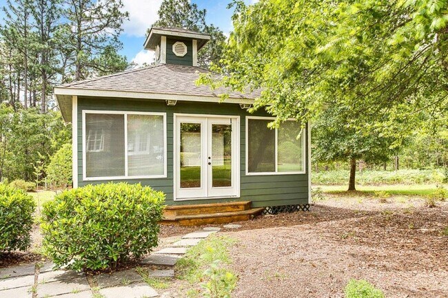 Building Photo - Coming Soon- 3 Bedroom and 2 Bath Home (Pe...