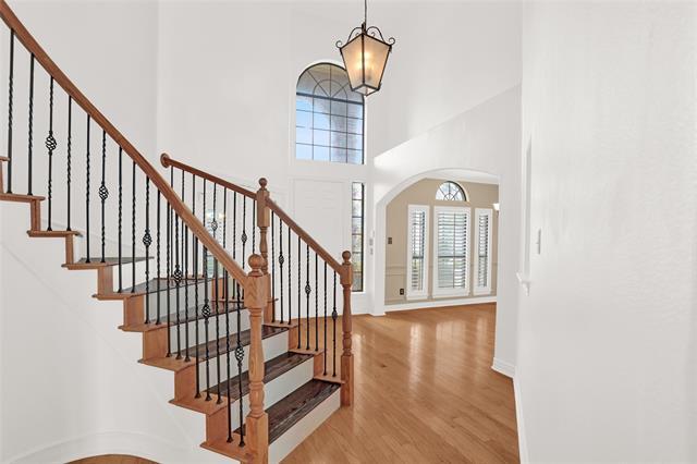 Building Photo - 3404 High Vista Dr