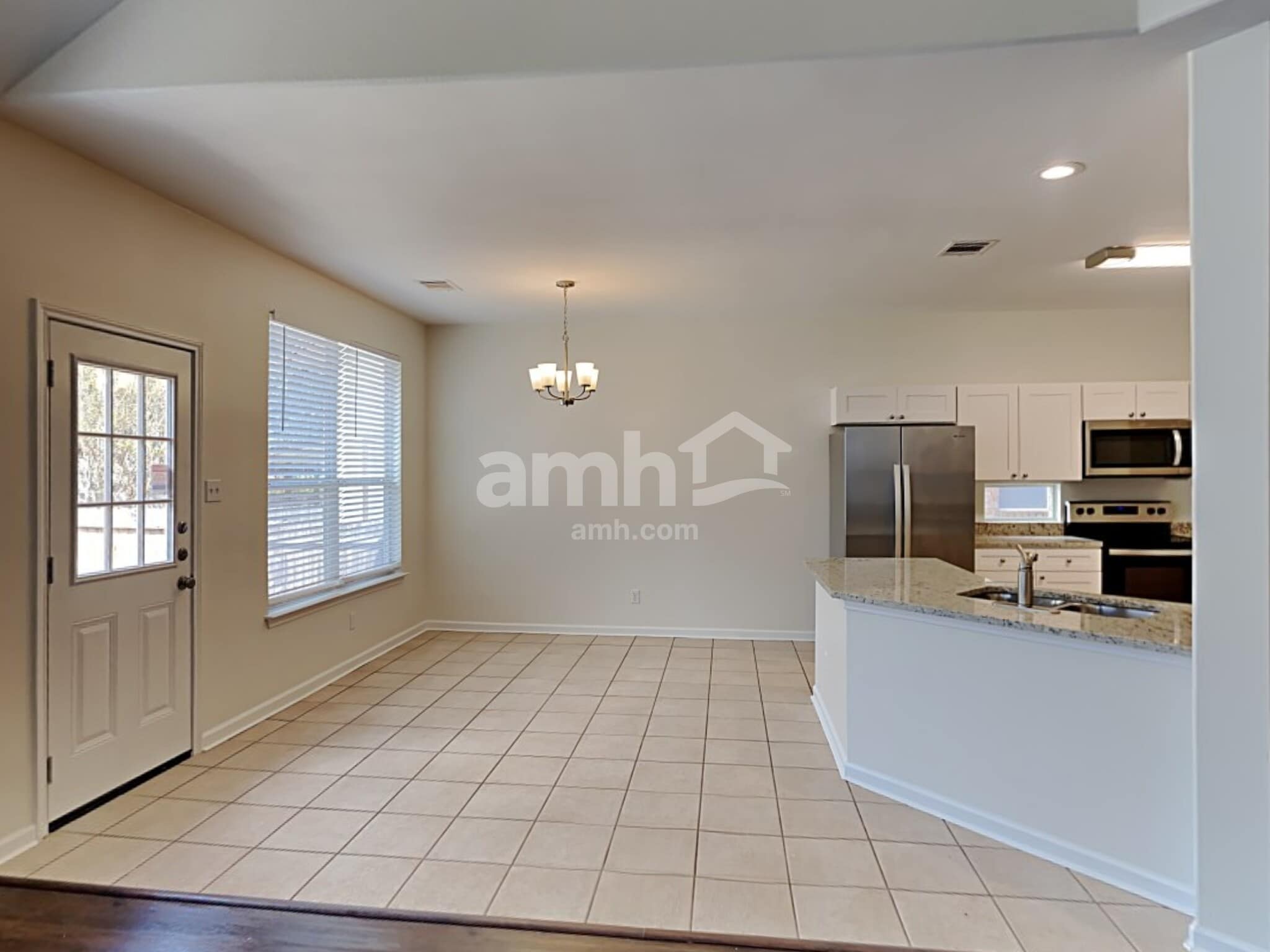 Building Photo - 24827 Crescent Run