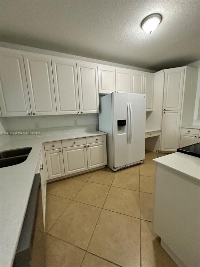 Building Photo - 10700 NW 66th St