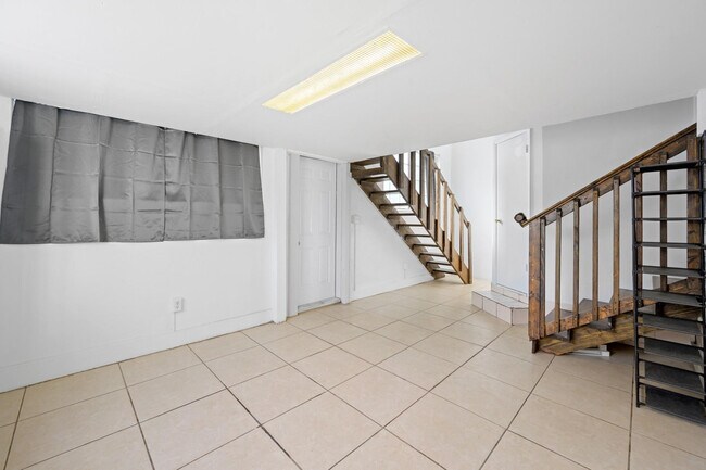 Building Photo - 1797 St