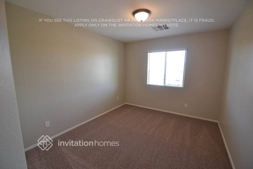 Building Photo - 12047 W Salter Dr