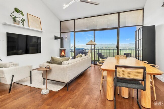 Building Photo - Park Place Condo