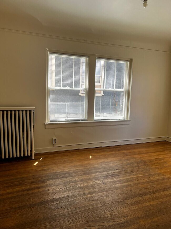 Interior Photo - Conrad