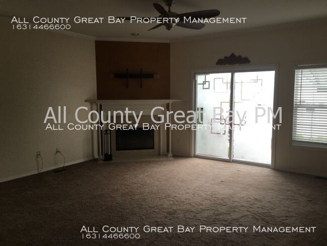 Building Photo - 5 Windjammer Xing