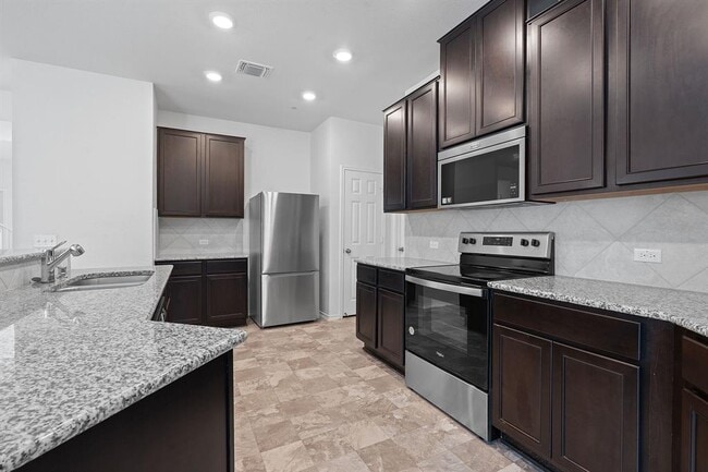 Building Photo - 4720 Pell Rd