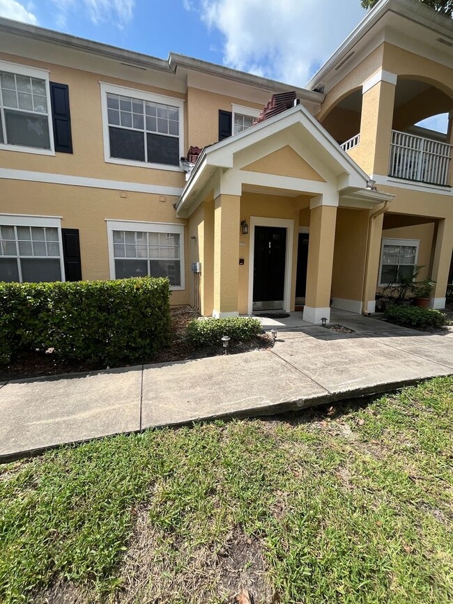 Primary Photo - 2224 Arbor Lakes Cir