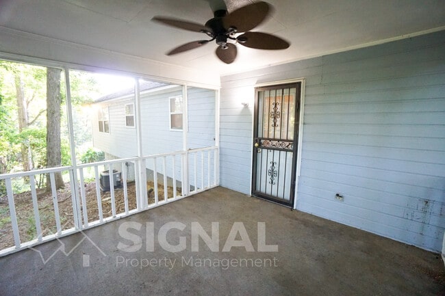 Building Photo - 1312 Winola Ln