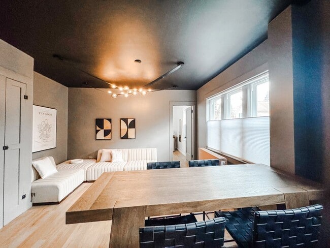 Primary Photo - 272-278-278 Winton Rd N