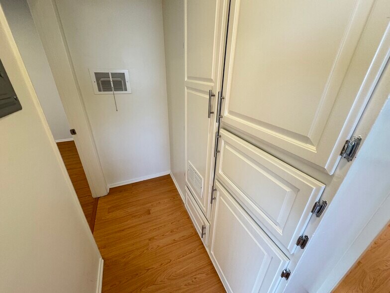 Building Photo - 1152 Ruberta Ave