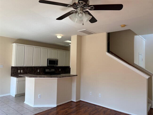 Building Photo - 25306 Calderstone Ct