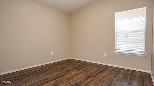 Building Photo - 12841 Tierra Ayala Dr