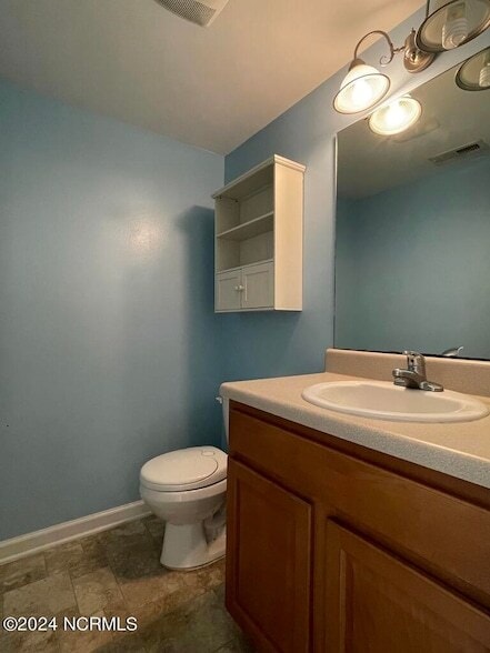 Building Photo - 143 Apache Trail