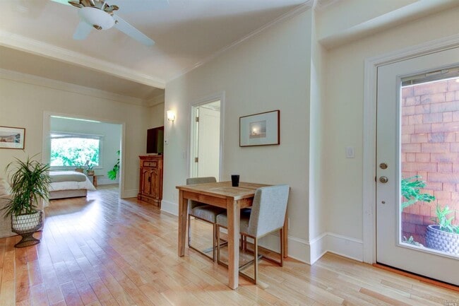 Building Photo - 346 Corte Madera Ave