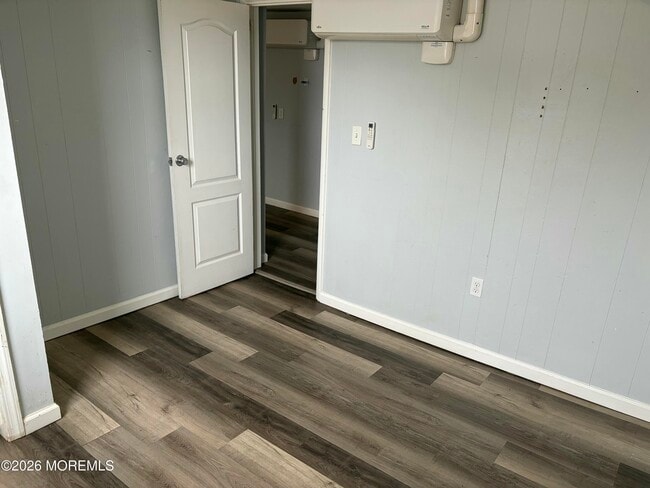 Building Photo - 707 Florence Ave