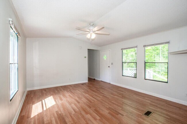 Building Photo - 7967 Caswell Rd