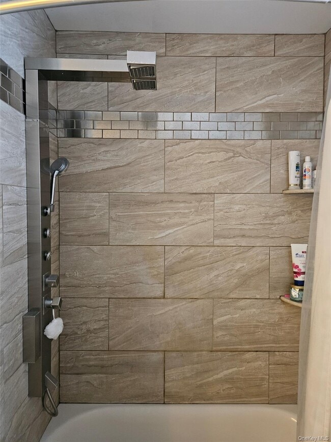 Building Photo - 36 Julie Ln