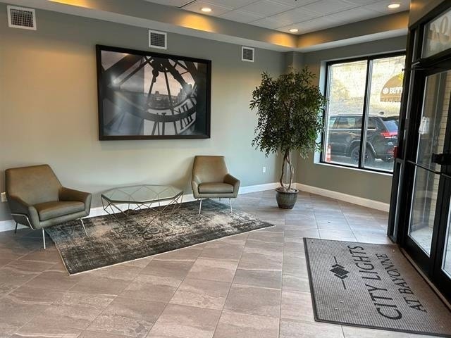 Building Photo - 186-194 Broadway Unit 502