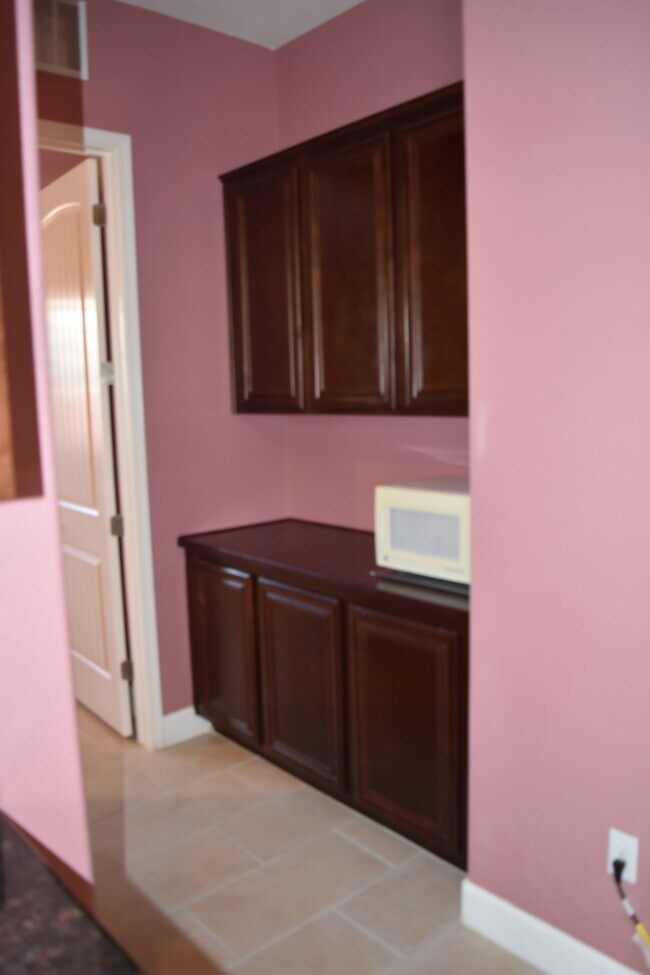 Microwave closet - 2270 Valentano Dr