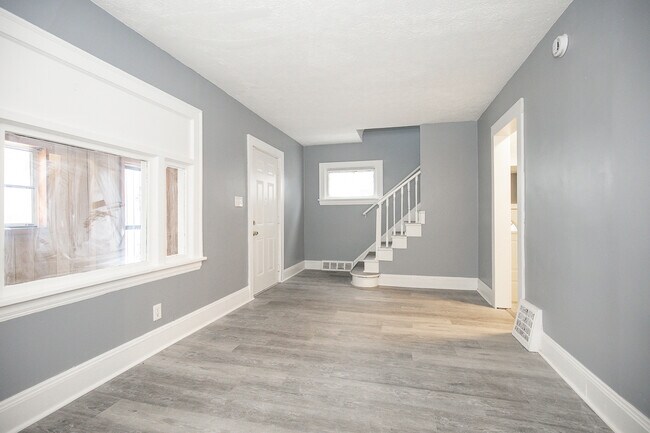 Building Photo - 10315 Gay Ave