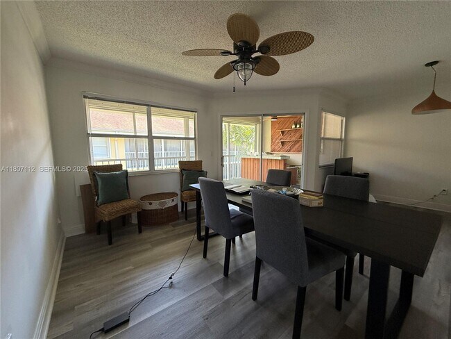 Building Photo - 2634 SE 21st Ct