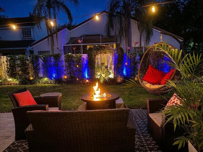 Building Photo - 131 Cameron Ct