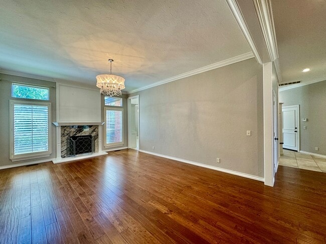 Building Photo - 2600 Sweetbriar Ct