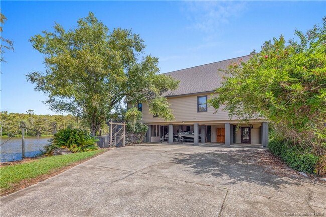 Building Photo - 3438 Nautical Dr