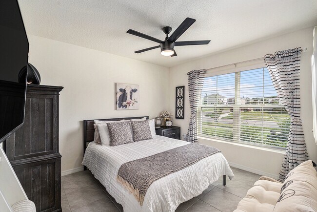 Building Photo - 38271 Sonnet Landing Ave