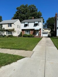 Building Photo - Gorgeous 3 bd, 2 bath South Euclid Home Awaits!
