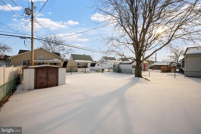 Building Photo - 3413 Yardley Dr