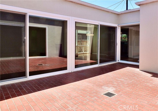 Building Photo - 617 Sandpiper Dr