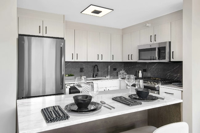 Building Photo - 1946 W Ogden Ave