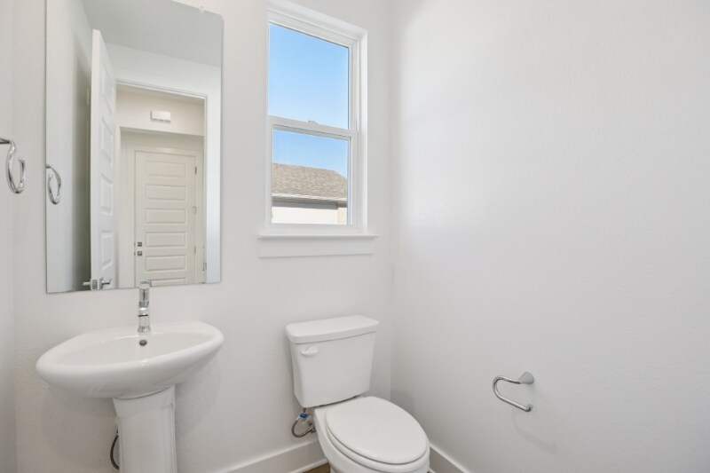 Building Photo - 1104 Yaupon Holly Dr