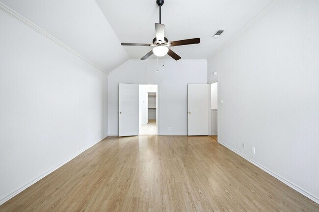 Building Photo - 4 Bedroom home with ZERO carpet close to RAFB