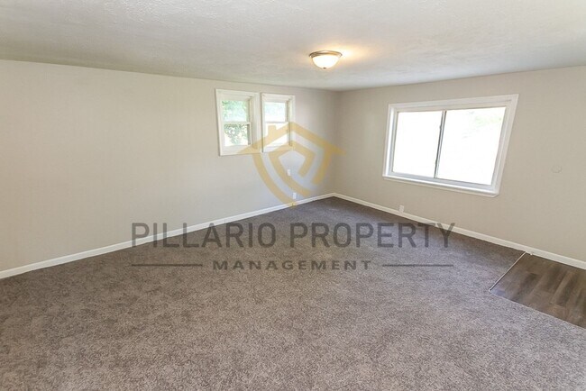 Building Photo - 52-52-52-52 S Greenwood St