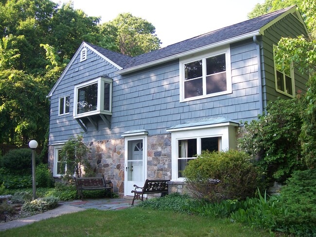 Building Photo - 1074 Storrs Rd